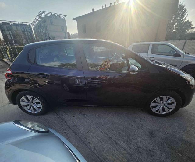 Peugeot 208 1° serie PureTech 82 5 porte Allure PARI AL NUOVO - foto 4 di 4