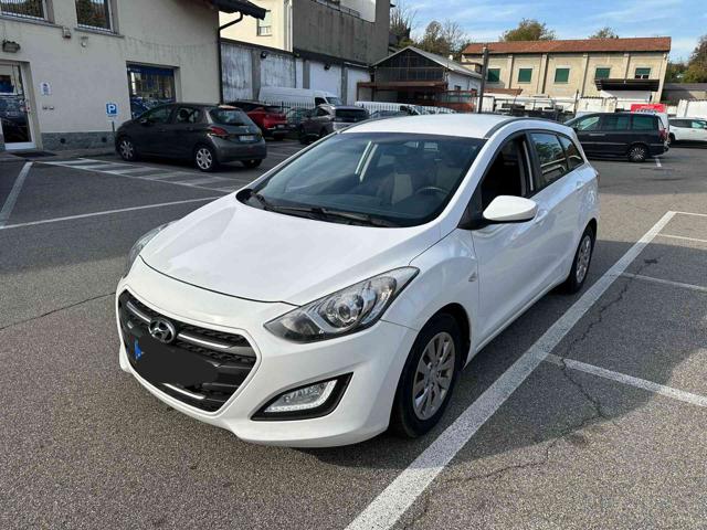 Hyundai i30 Wagon 1.6 CRDi Classic - foto 2 di 4