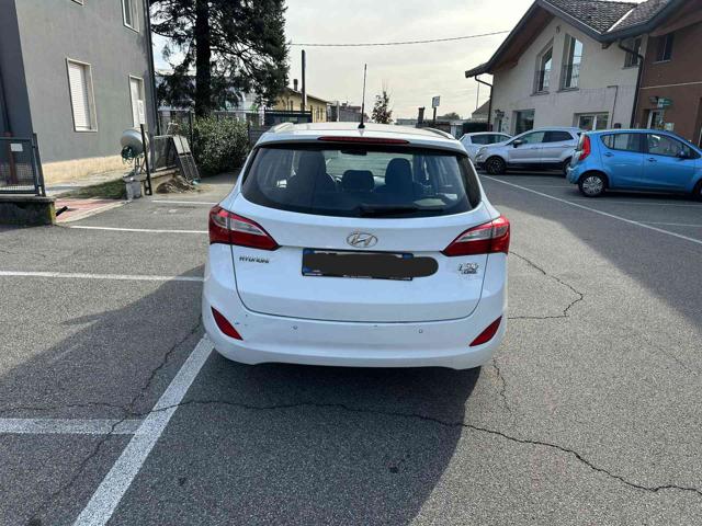 Hyundai i30 Wagon 1.6 CRDi Classic - foto 4 di 4