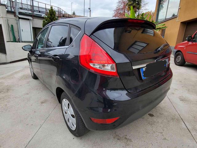 Ford Fiesta 1.2 82 CV 5 porte Titanium NEOPATENTATI OK !, del 2010, 140.000 km, in vendita a Como (CO)