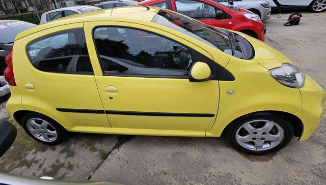 Peugeot 107 1.0 68CV 5p. Urban Move NEOPATENTATI OOOK - foto 4 di 12