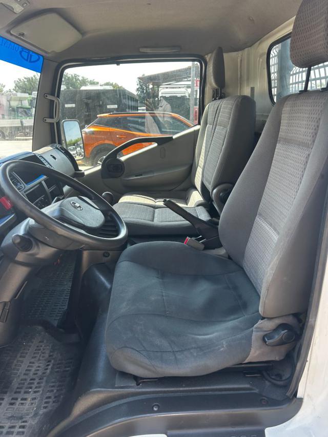 Nissan Cabstar 35.13 2.5 TDI 130CV PC-RG Cabinato Basic - foto 3 di 6