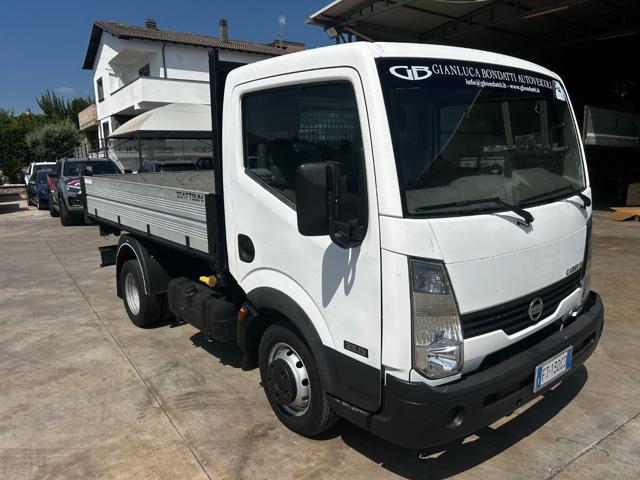 Nissan Cabstar 35.13 2.5 TDI 130CV PC-RG Cabinato Basic, del 2007, 390.131 km, in vendita a Lariano (RM)