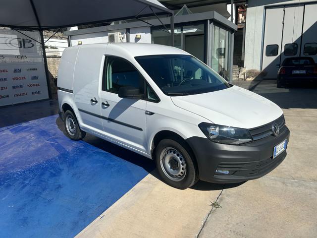 Volkswagen Caddy 2.0 TDI 102 CV Comfortline usato a LARIANO