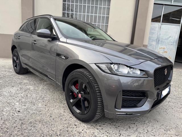 Jaguar F-Pace 2.0 D 180 CV aut. R-Sport - foto 3 di 4