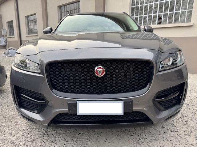 Jaguar F-Pace 2.0 D 180 CV aut. R-Sport - foto 2 di 4