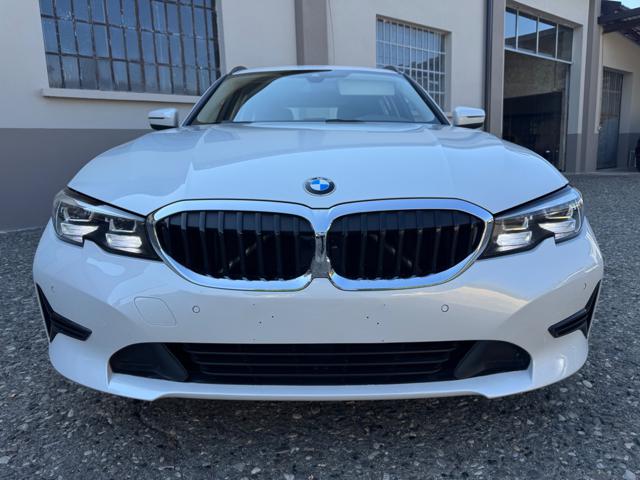 BMW 318 48V Touring Business Advantage AUTOMATICO - foto 2 di 4