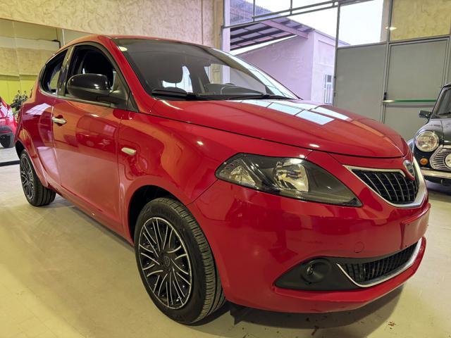 Lancia Ypsilon 1.0 FireFly 5 porte S&S Hybrid Gold Plus - foto 3 di 4
