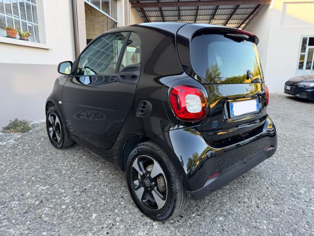 smart forTwo AUTOMATICA EQ Passion 60 KW 82 CV - foto 4 di 16