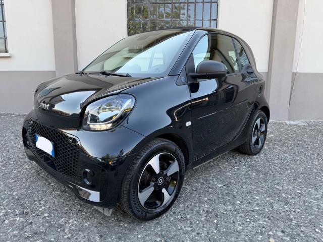 smart forTwo AUTOMATICA EQ Passion 60 KW 82 CV, del 2022, 29.999 km, in vendita a Piacenza (PC)