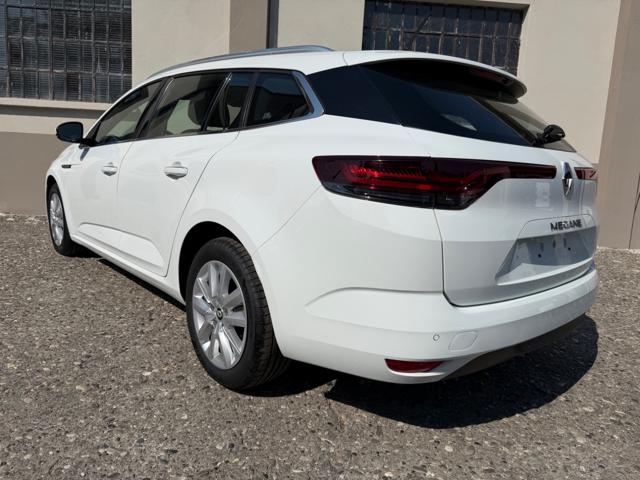 Renault Megane AUTOMATICA Mégane Sporter Blue dCi 115 CV - foto 4 di 25