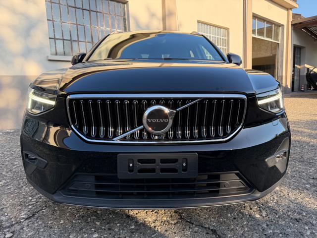 Volvo XC40 T4 Recharge Plug-in Hybrid automatico Core - foto 2 di 25