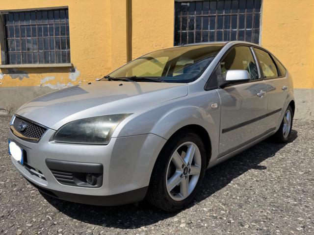 Ford Focus 5 PORTE 1.6 TDCi (90CV), del 2006, 199.999 km, in vendita a Piacenza (PC)