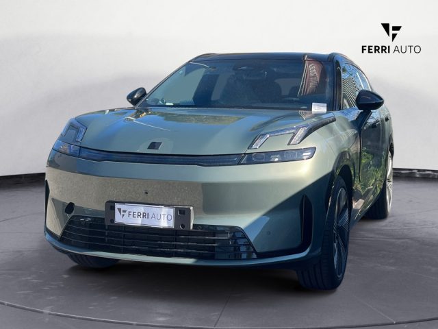 Lynk & Co 8 PHEV More - foto 1 di 4
