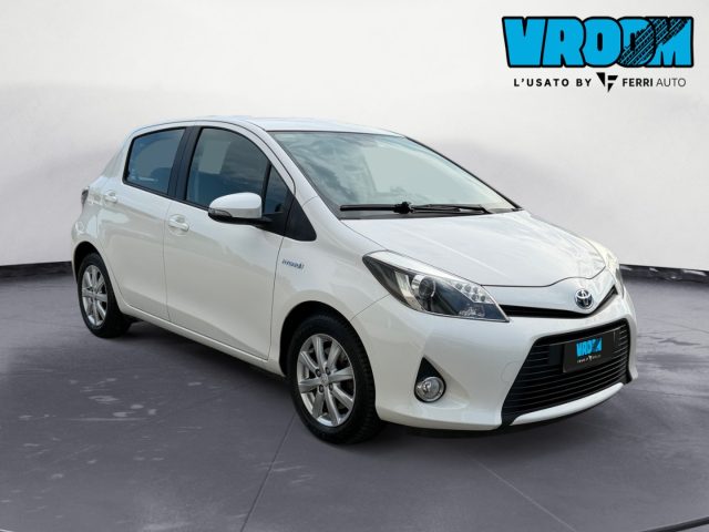 Toyota Yaris 1.5 Hybrid 5 porte Lounge - foto 4 di 4