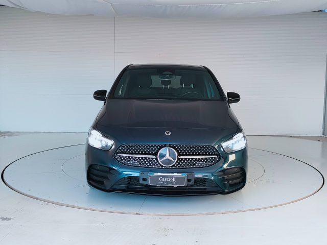 Mercedes-Benz CLA sse B - W247 2023 - B 180 d AMG Line Advanced Plus - foto 4 di 4