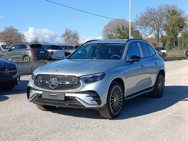 Mercedes-Benz GLC 300 de 4MATIC nuovo a MOSCIANO SANT ANGELO