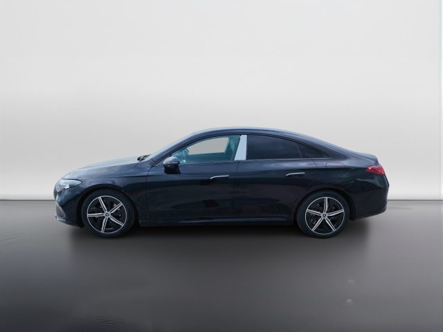 Mercedes-Benz CLA 180 - foto 3 di 4