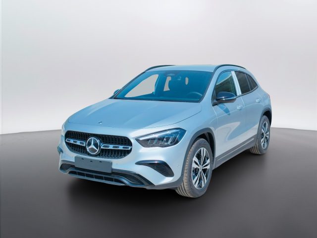 Mercedes-Benz GLA 200 d automatic nuovo a MOSCIANO SANT ANGELO