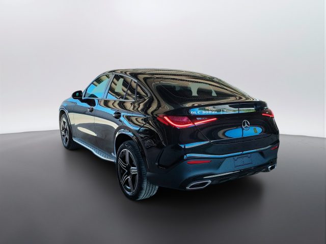Mercedes-Benz GLC 300 de 4MATIC Plug-in hybrid Coupe - foto 3 di 4
