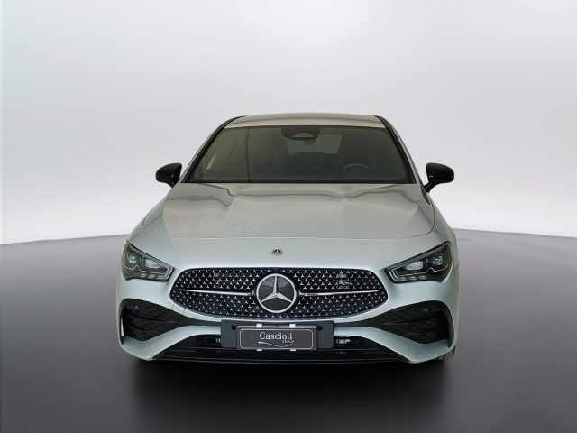 Mercedes-Benz CLA Sh.Brake - X118 2023 - Shooting Brake 200 d AMG - foto 3 di 4