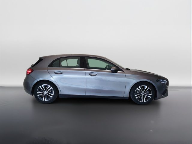 Mercedes-Benz A 180 Classe A - W177 2023 - Advanced auto - foto 4 di 4