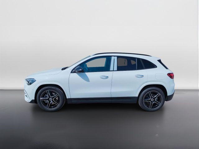 Mercedes-Benz GLA 200 d automatic - foto 3 di 4