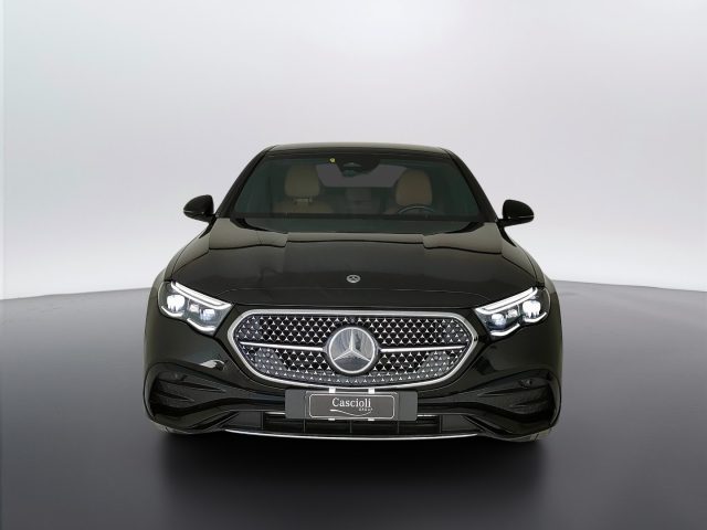 Mercedes-Benz CLA sse E- W214 Berlina - E 220 d AMG Line Advanced Pl - foto 2 di 4