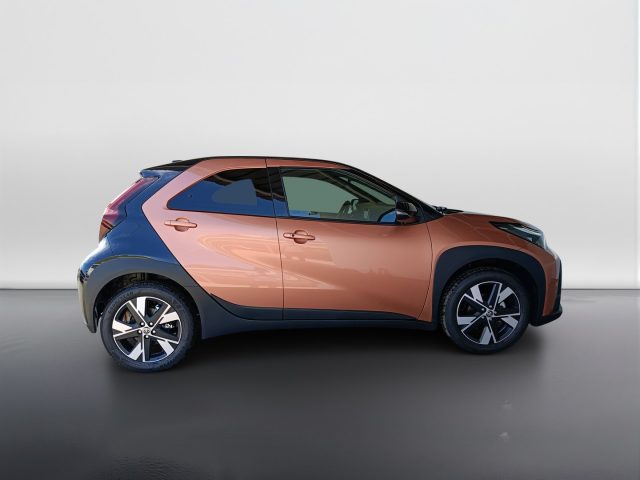 Toyota Aygo X HEV ICON MC26 - foto 3 di 4