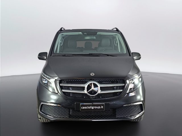 Mercedes-Benz CLA sse V - W447 2019 Extralong - V Extralong 300 d Pr - foto 2 di 4