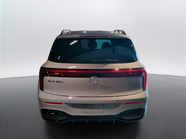 Mercedes-Benz GLB 250 + con tecnologia EQ - foto 3 di 4