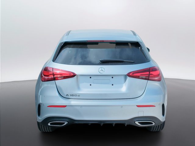 Mercedes-Benz A 180 d Automatic - foto 4 di 4