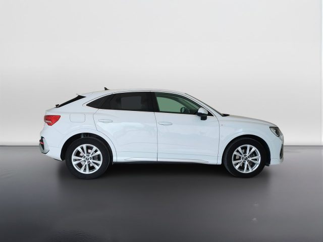 Audi Q3 I 2019 Sportback - Sportback 35 2.0 tdi S line e - foto 4 di 4