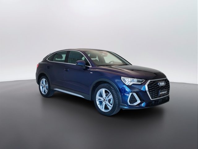 Audi Q3 I 2019 Sportback - Sportback 35 1.5 tfsi mhev S - foto 3 di 4