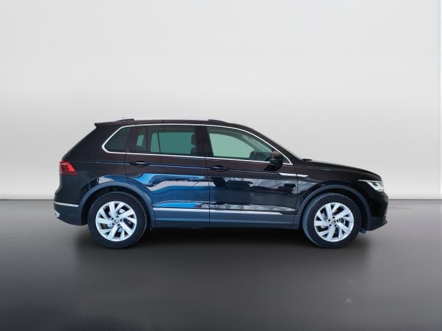 Volkswagen Tiguan II 2021 - 2.0 tdi Elegance 150cv dsg - foto 4 di 4