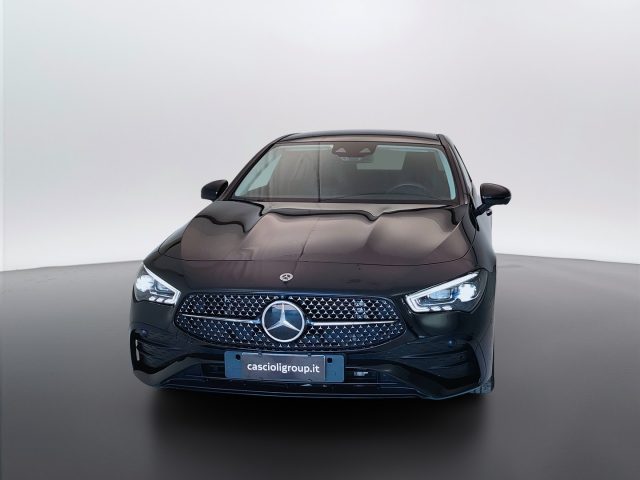 Mercedes-Benz CLA Coupe - C118 2023 - Coupe 200 d AMG Line Premium - foto 2 di 4