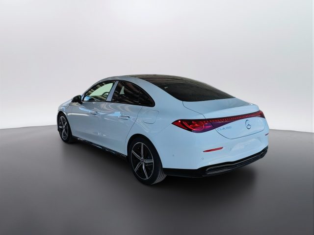 Mercedes-Benz CLA 180 - foto 3 di 4