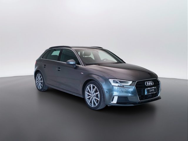 Audi A3 III 2016 Sportback - Sportback 35 2.0 tdi Sport - foto 3 di 4