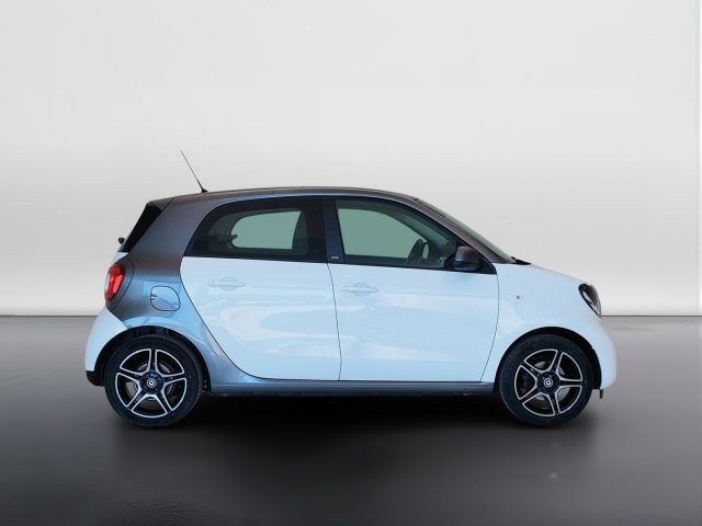 smart forFour II 2015 - 1.0 Passion 71cv twinamic my18 - foto 4 di 4