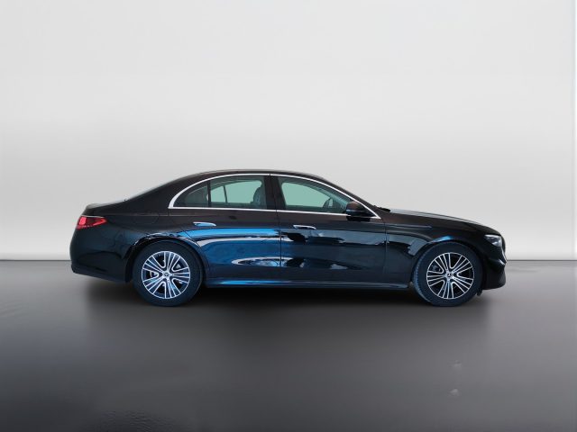 Mercedes-Benz CLA sse E- W214 Berlina - E 200 d Advanced auto - foto 4 di 4
