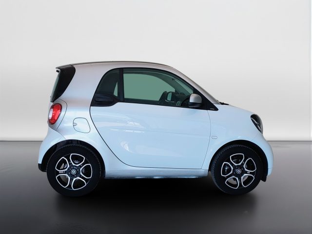 smart forTwo III 2015 - 1.0 Passion 71cv twinamic my18 - foto 4 di 4