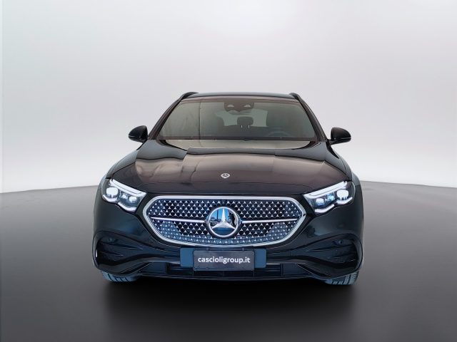 Mercedes-Benz CLA sse E - S214 SW - E SW 220 d AMG Line Premium 4mat - foto 2 di 4