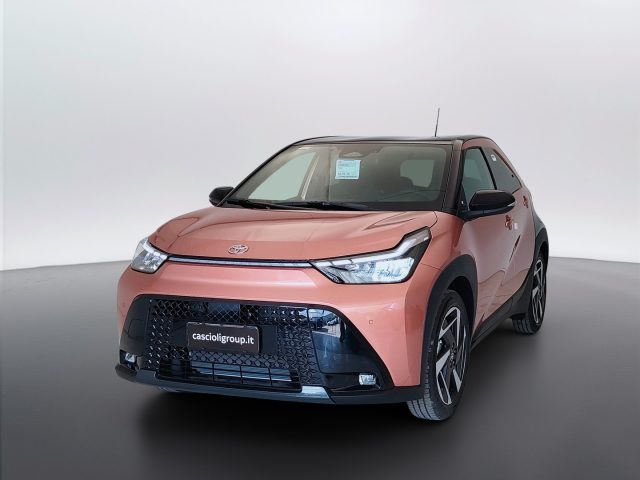 Toyota Aygo X HEV PREMIUM MC26 km 0 a MOSCIANO SANT ANGELO