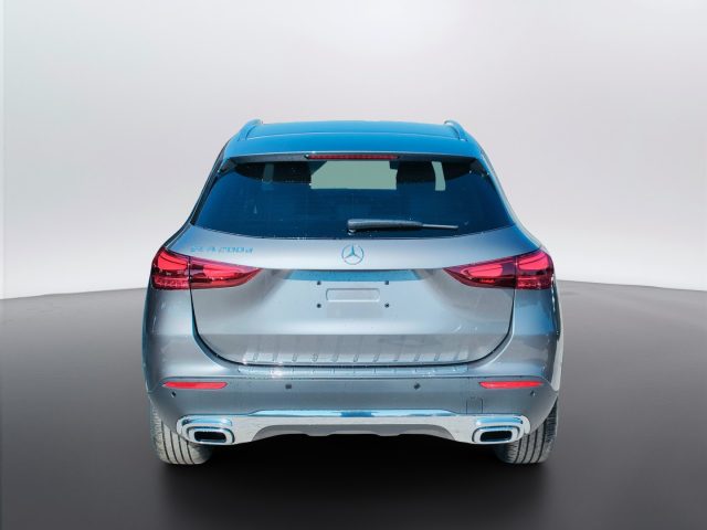 Mercedes-Benz GLA 200 d - foto 4 di 4