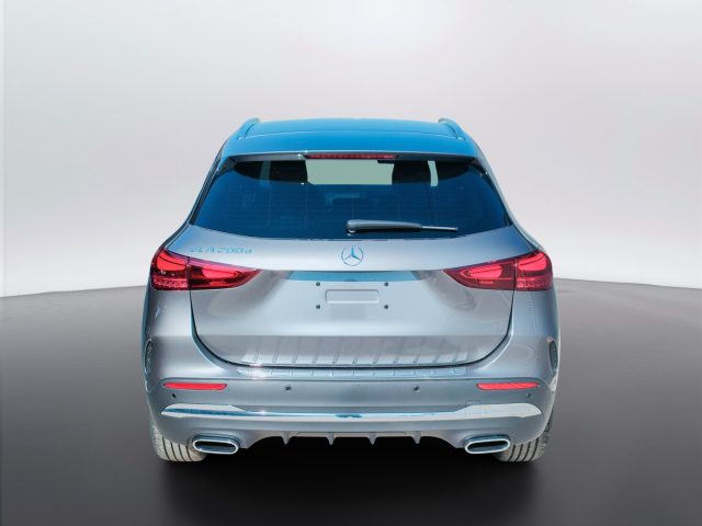 Mercedes-Benz GLA 200 d - foto 4 di 4