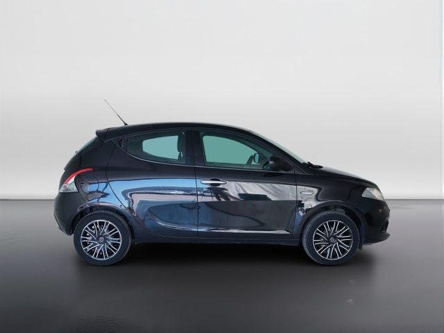 Lancia Ypsilon III 2015 - 1.2 Gold s&s 69cv my19 - foto 4 di 4