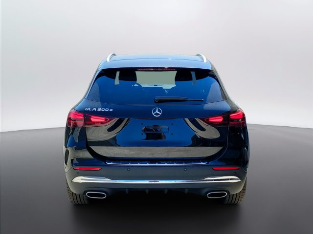 Mercedes-Benz GLA 200 d - foto 4 di 4