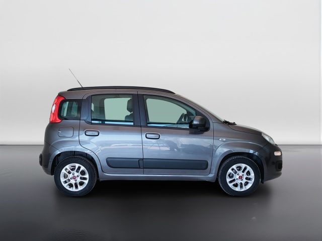 Fiat Panda III 2016 - 1.2 Lounge s&s 69cv my19 - foto 4 di 4