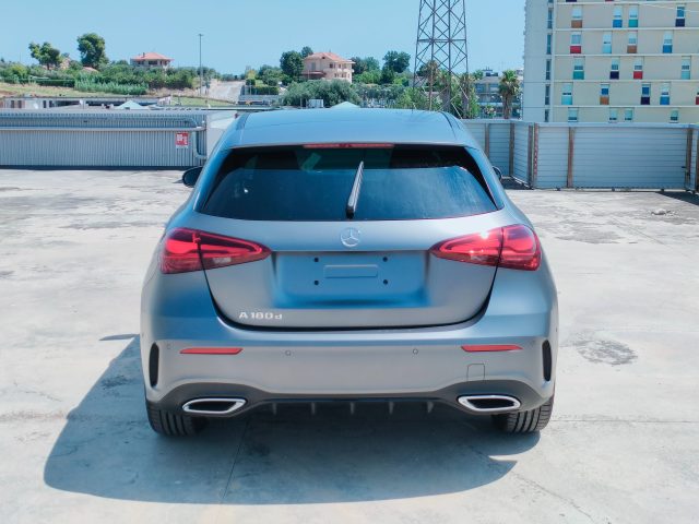 Mercedes-Benz A 180 d Automatic - foto 4 di 4