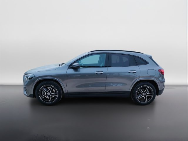 Mercedes-Benz GLA 200 d - foto 3 di 4
